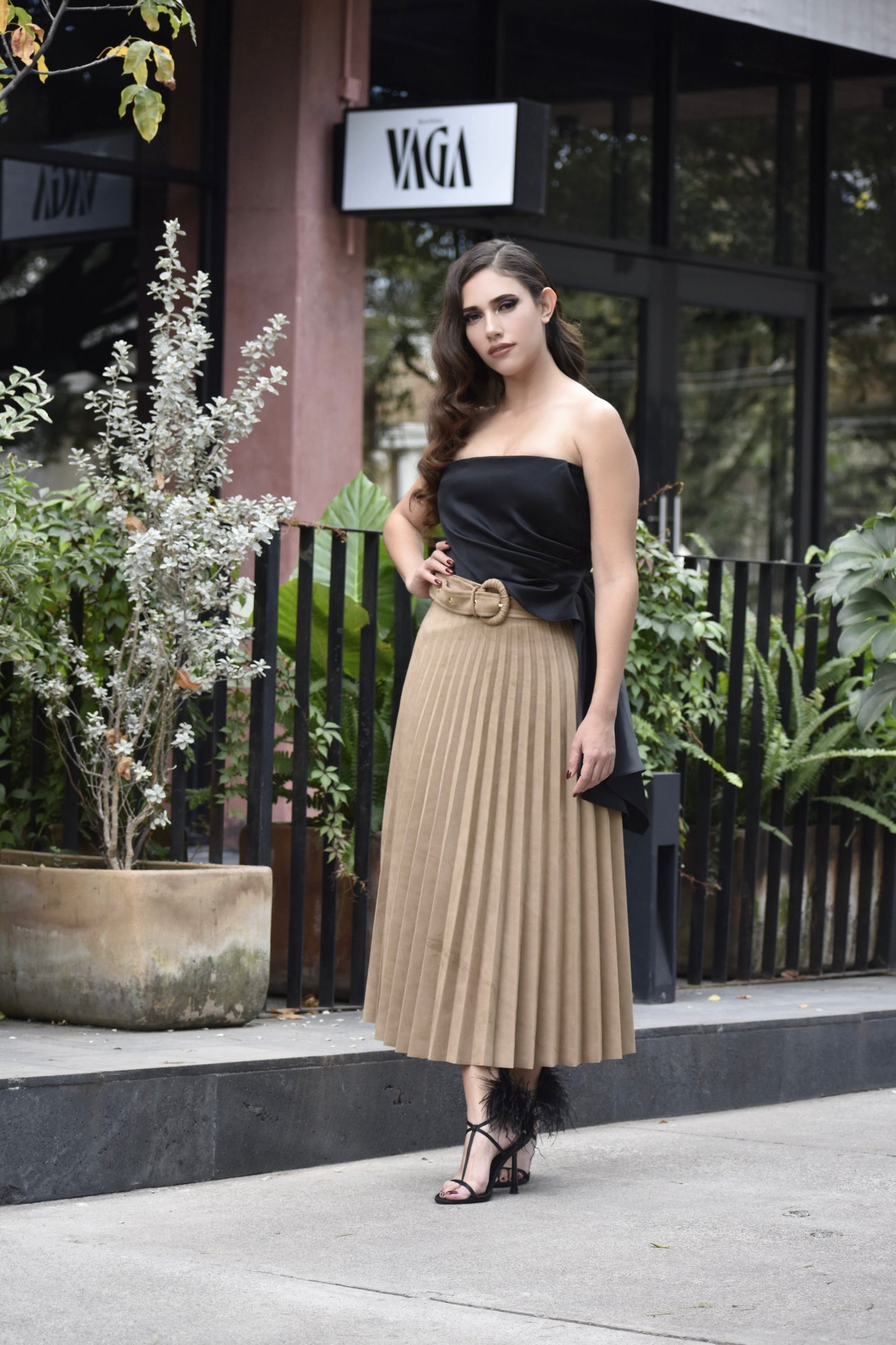 FALDA PLISADA ANTE KAKI