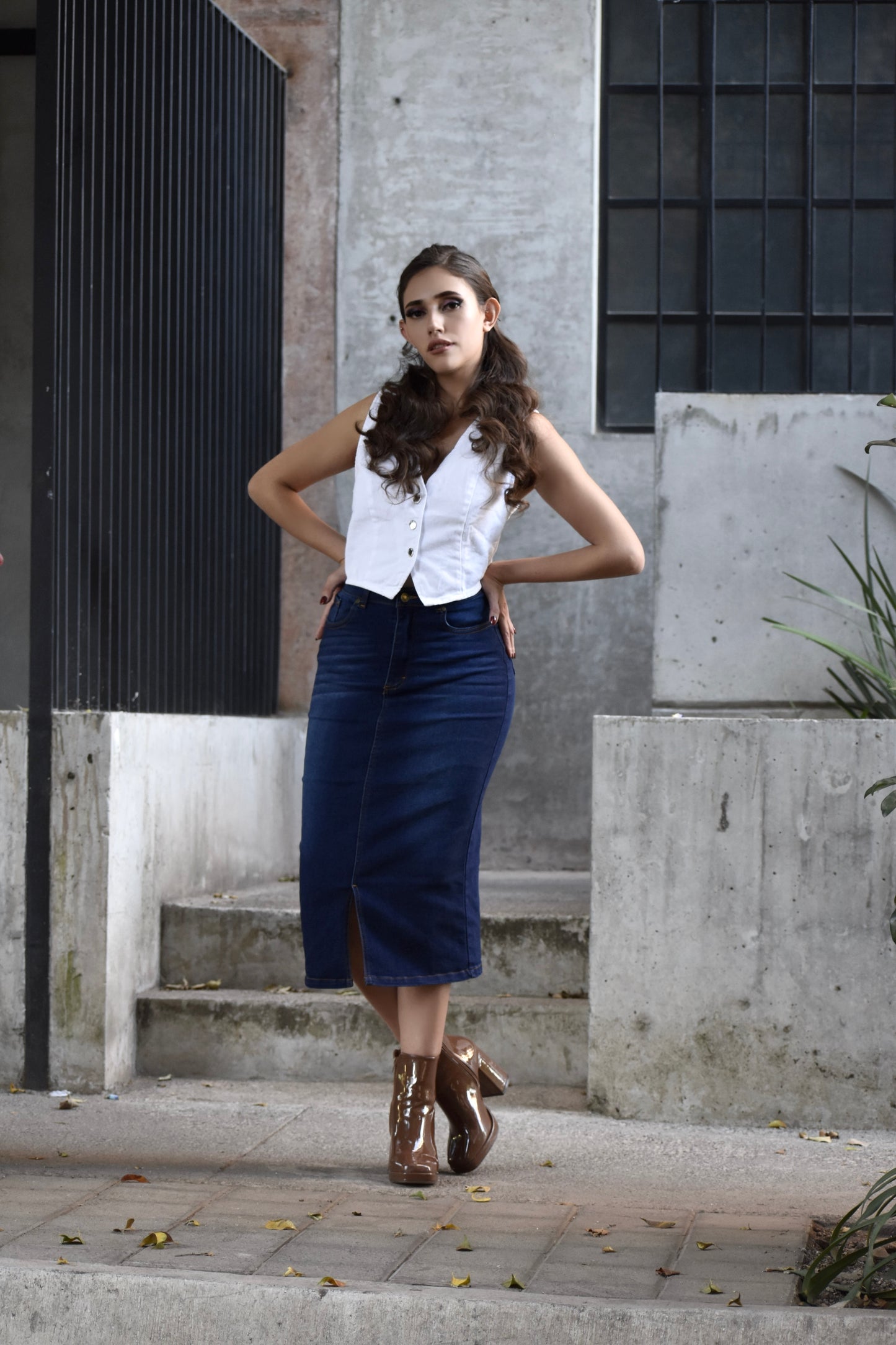 FALDA MIDI AZUL OSCURO