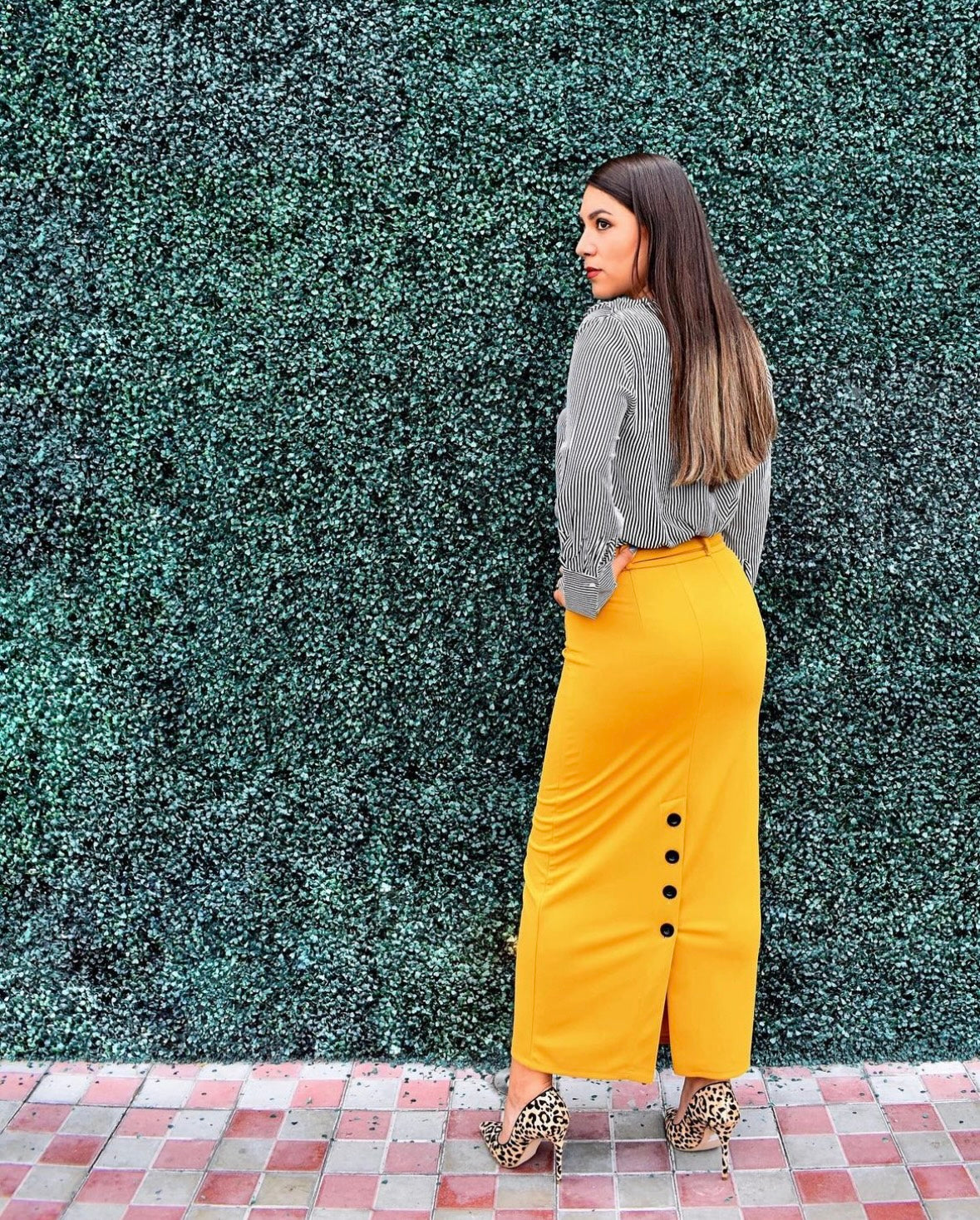 PENCIL SKIRT WITH MUSTARD BELT