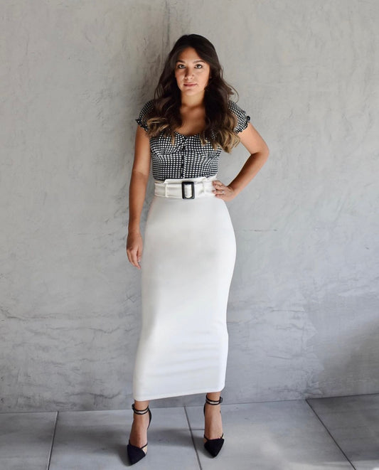 PENCIL SKIRT WITH WHITE BELT